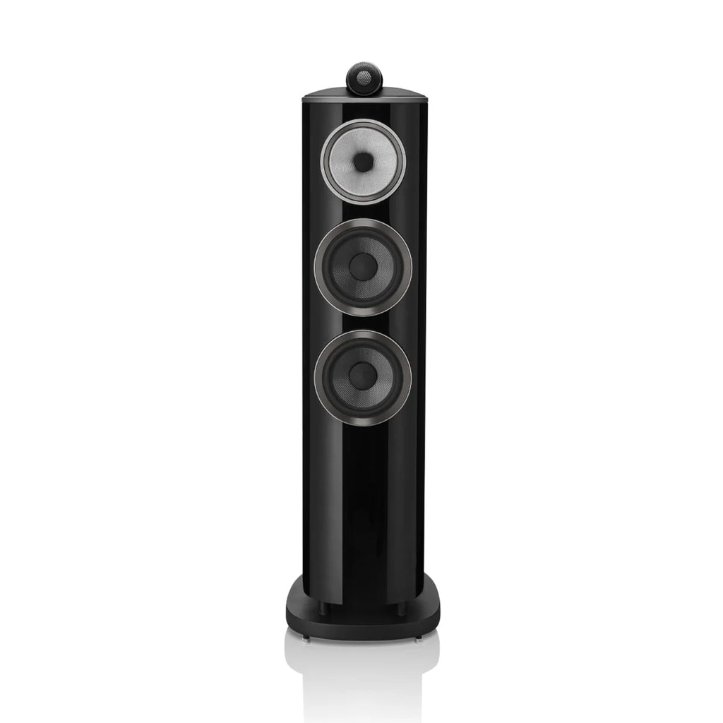 Front view of Bowers & Wilkins 804 D4     
