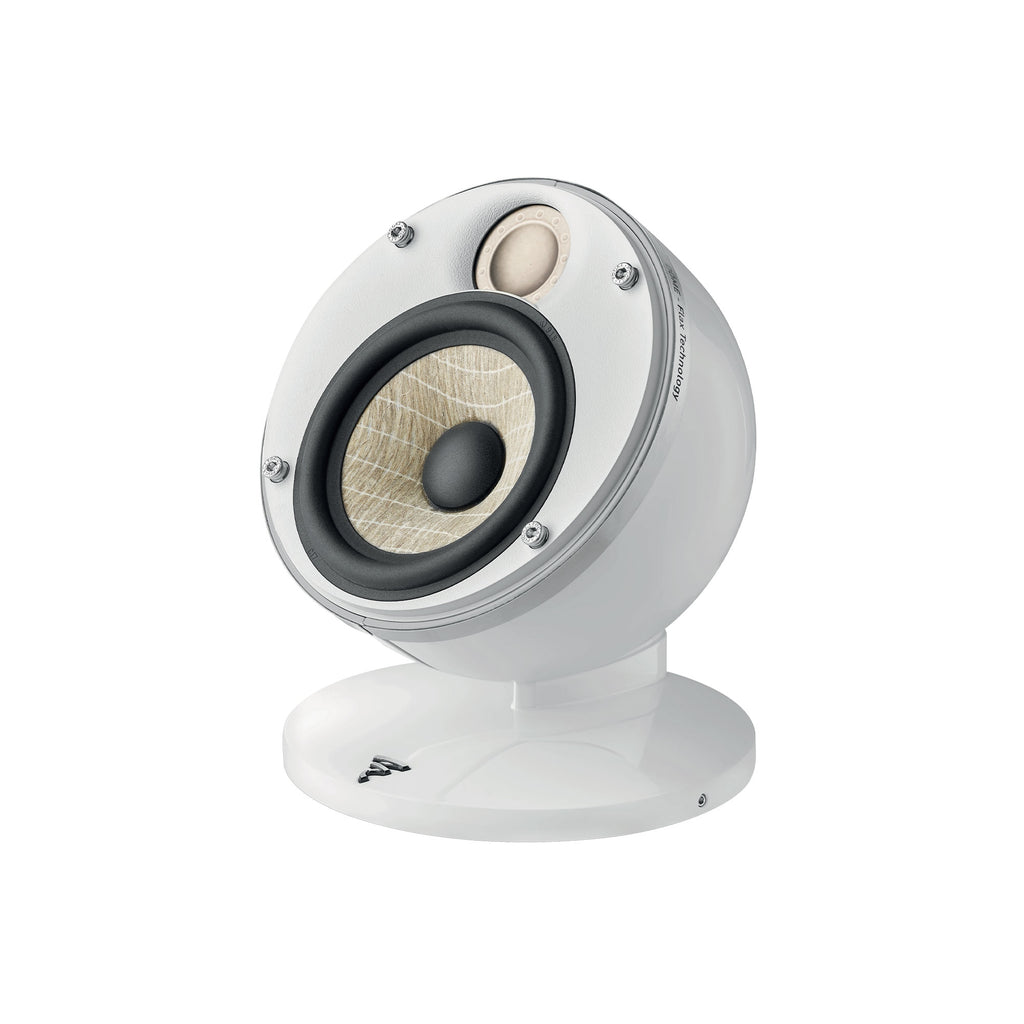 Front view of Focal Dôme Flax Satellite