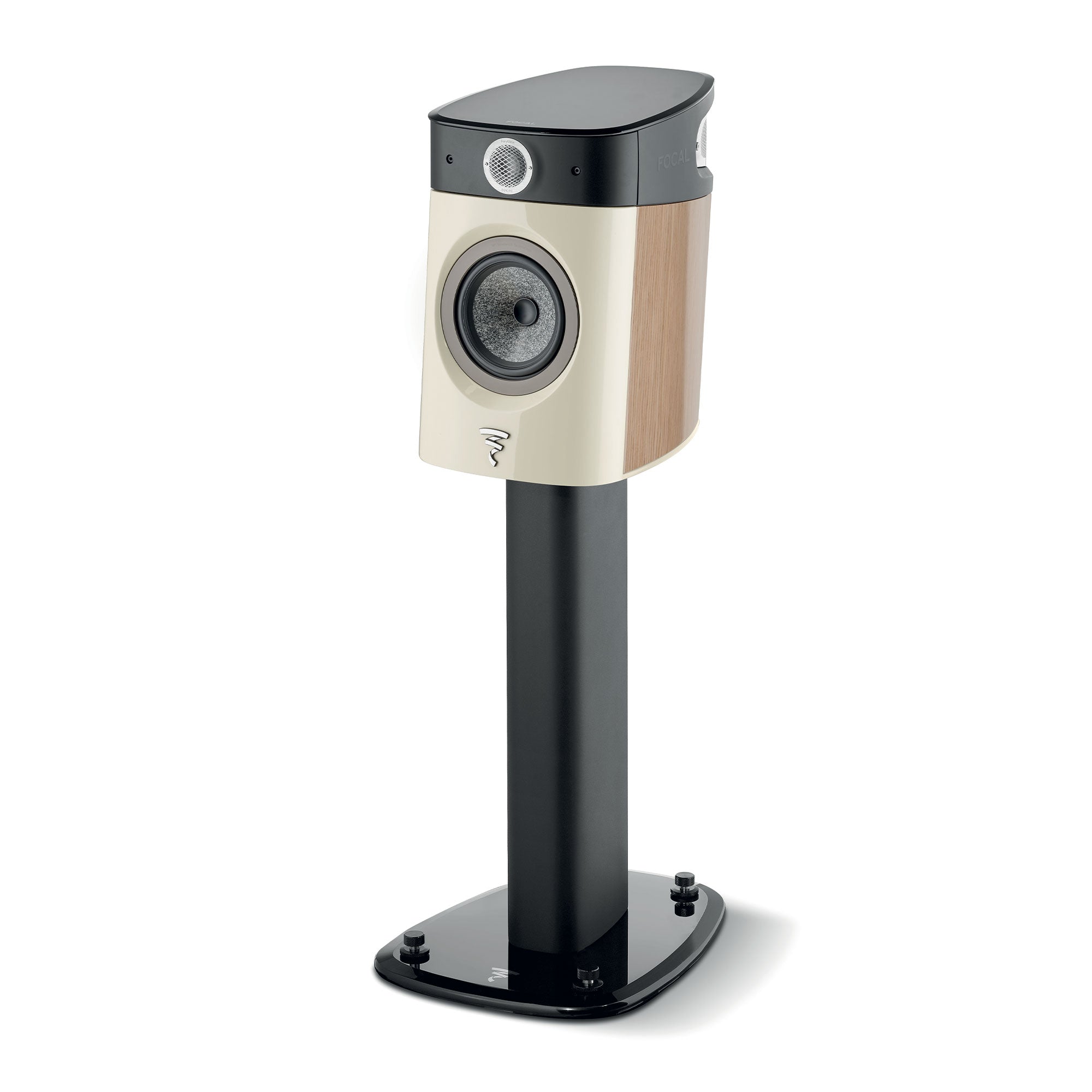 Angled view of Focal Sopra N°1