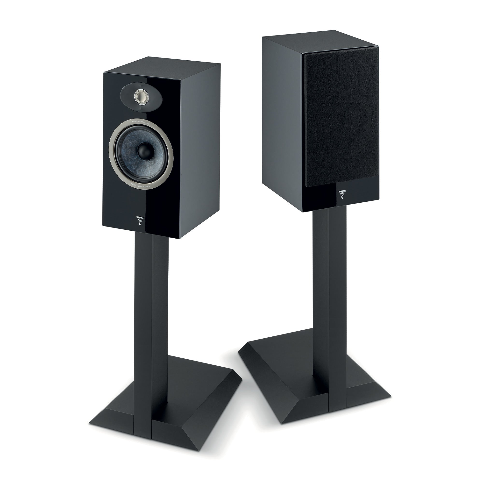 Couple view of Focal Theva N°1