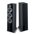 Couple view of Focal Theva N°3D
