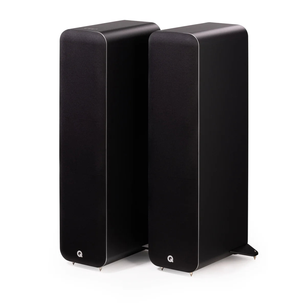 Front view of Q Acoustics M40